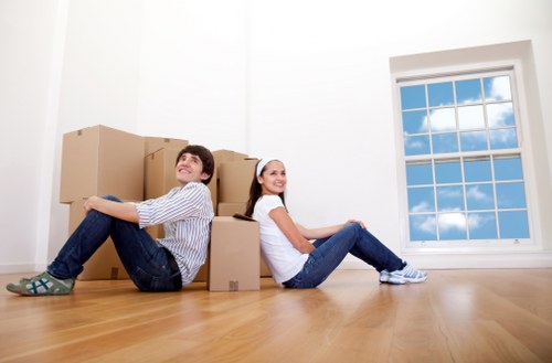 Flexible removal van service loading furniture safely